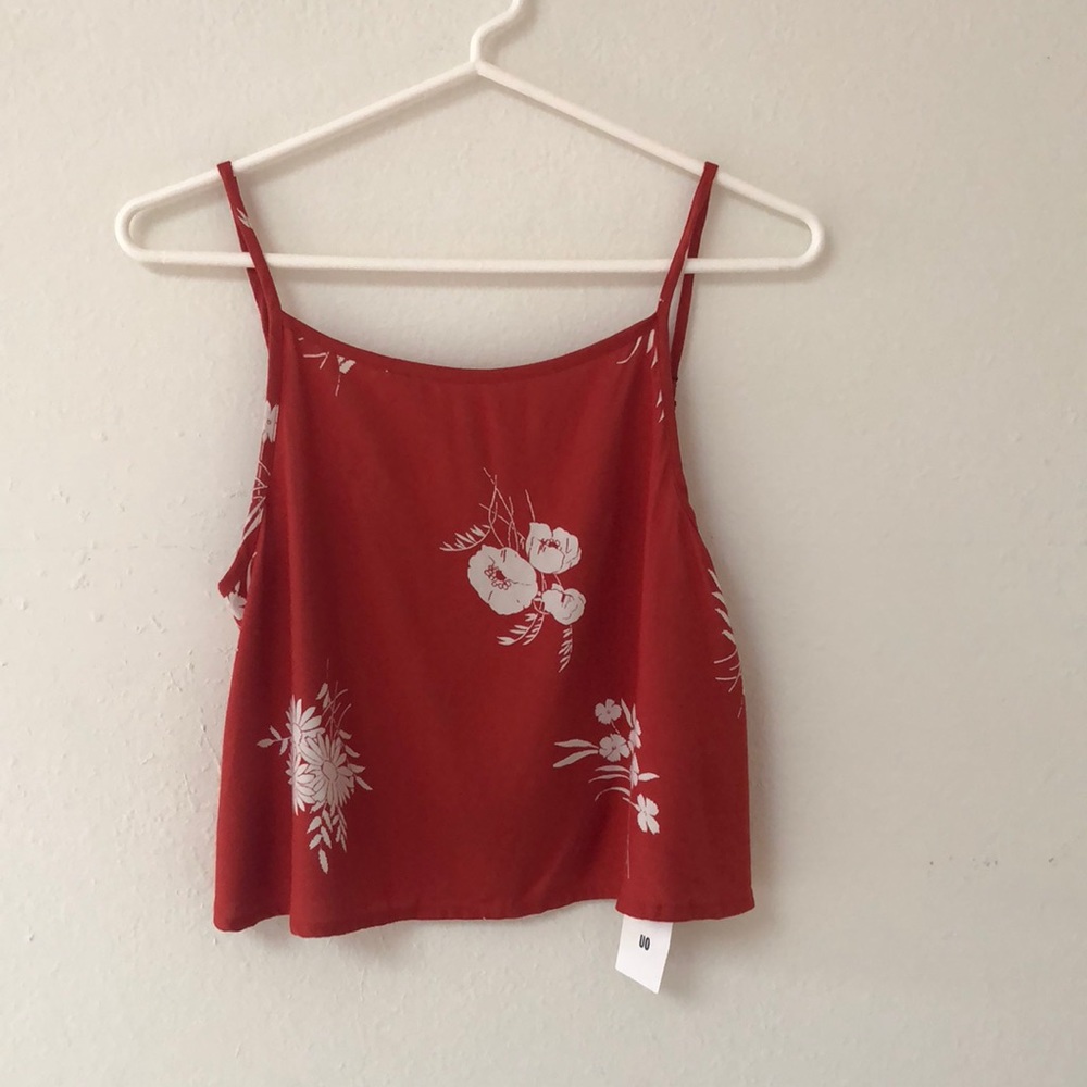 Kimchi Blue Tomato Red/Orange floral cropped top